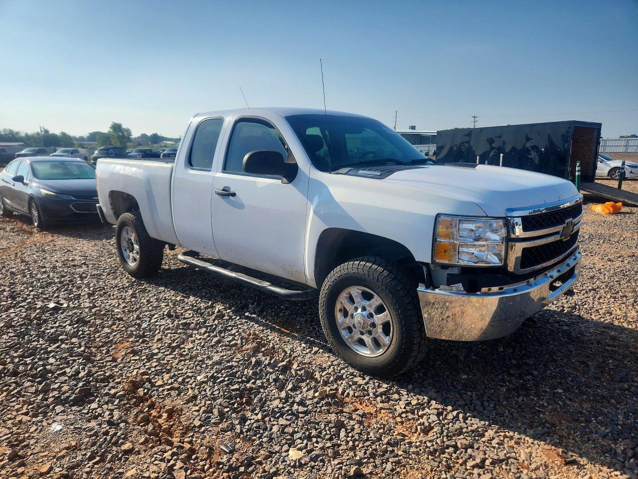 2011 Chevrolet Silverado K2500 Heavy Duty White vin: 1GC2KVCG5BZ258229