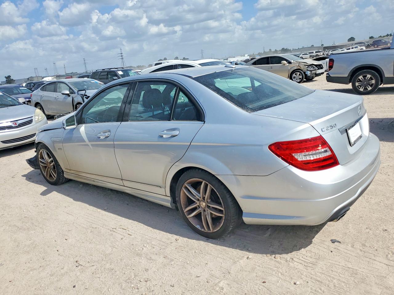 2012 Mercedes-benz C 250 Silver vin: WDDGF4HB7CR214578