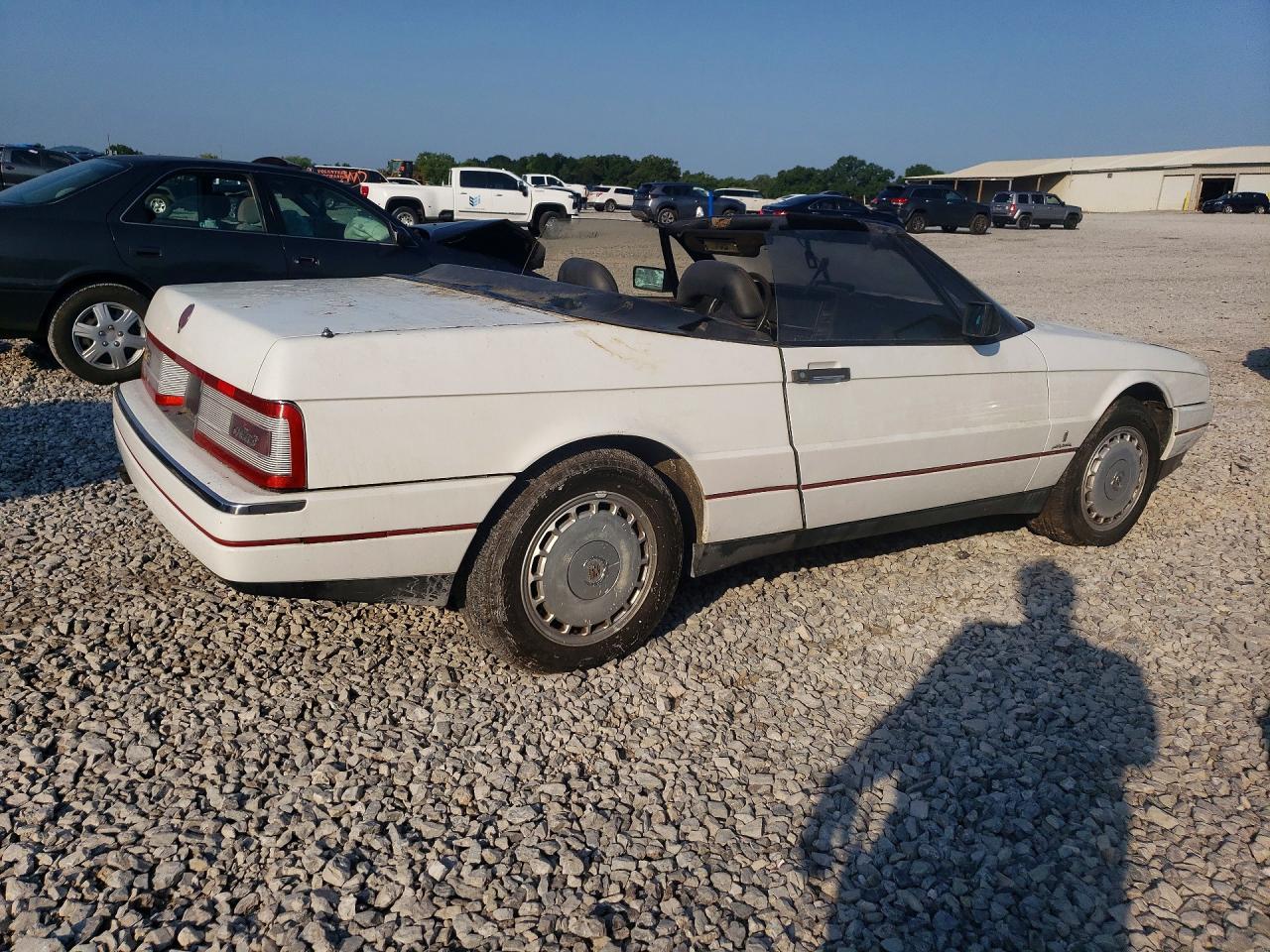 1991 Cadillac Allante White vin: 1G6VS3389MU127026