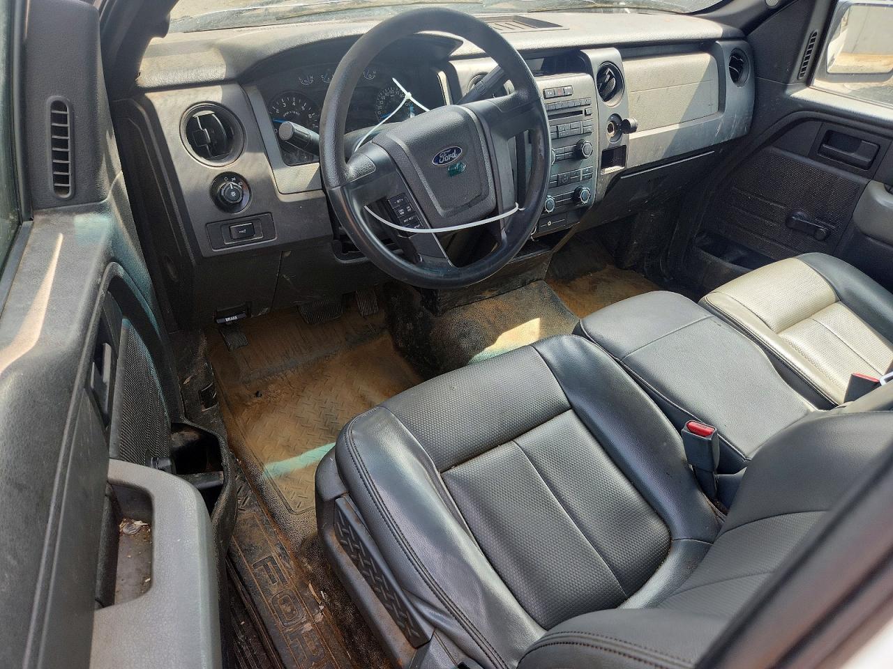 2013 Ford F150 Белый vin: 1FTMF1CM9DKG03916