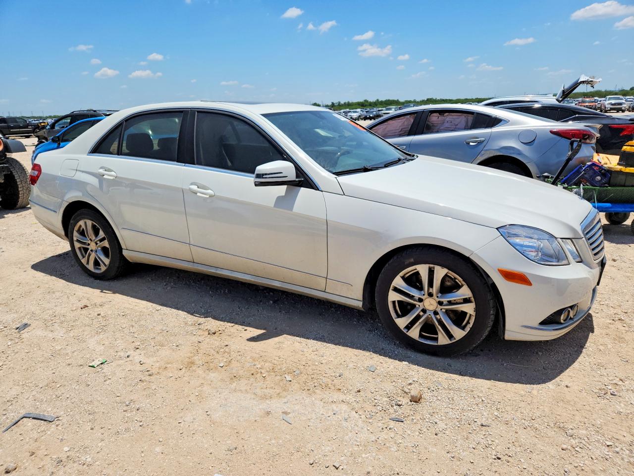 2010 Mercedes-benz E 350 Белый vin: WDDHF5GB6AA221027