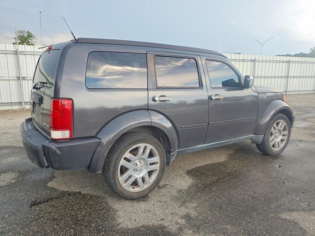 2011 Dodge Nitro Heat Black vin: 1D4PT4GX7BW500689