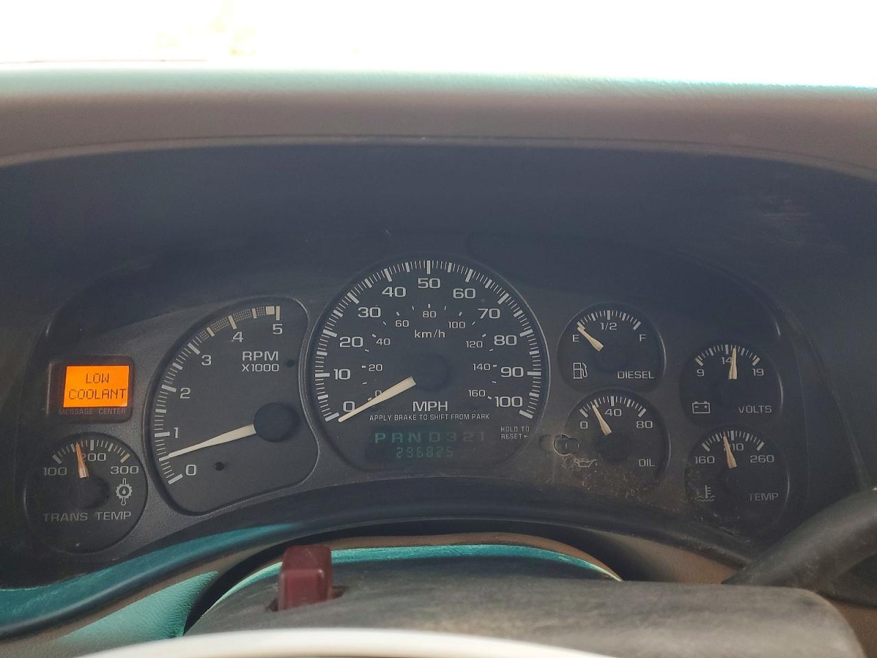 2001 Gmc New Sierra K3500 Maroon vin: 1GDJK39111F171989