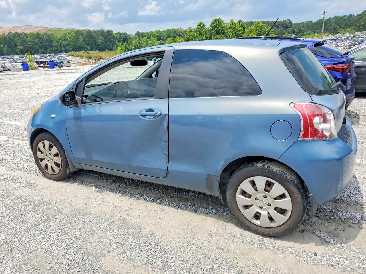 2008 Toyota Yaris Base Синий vin: JTDJT923485177091