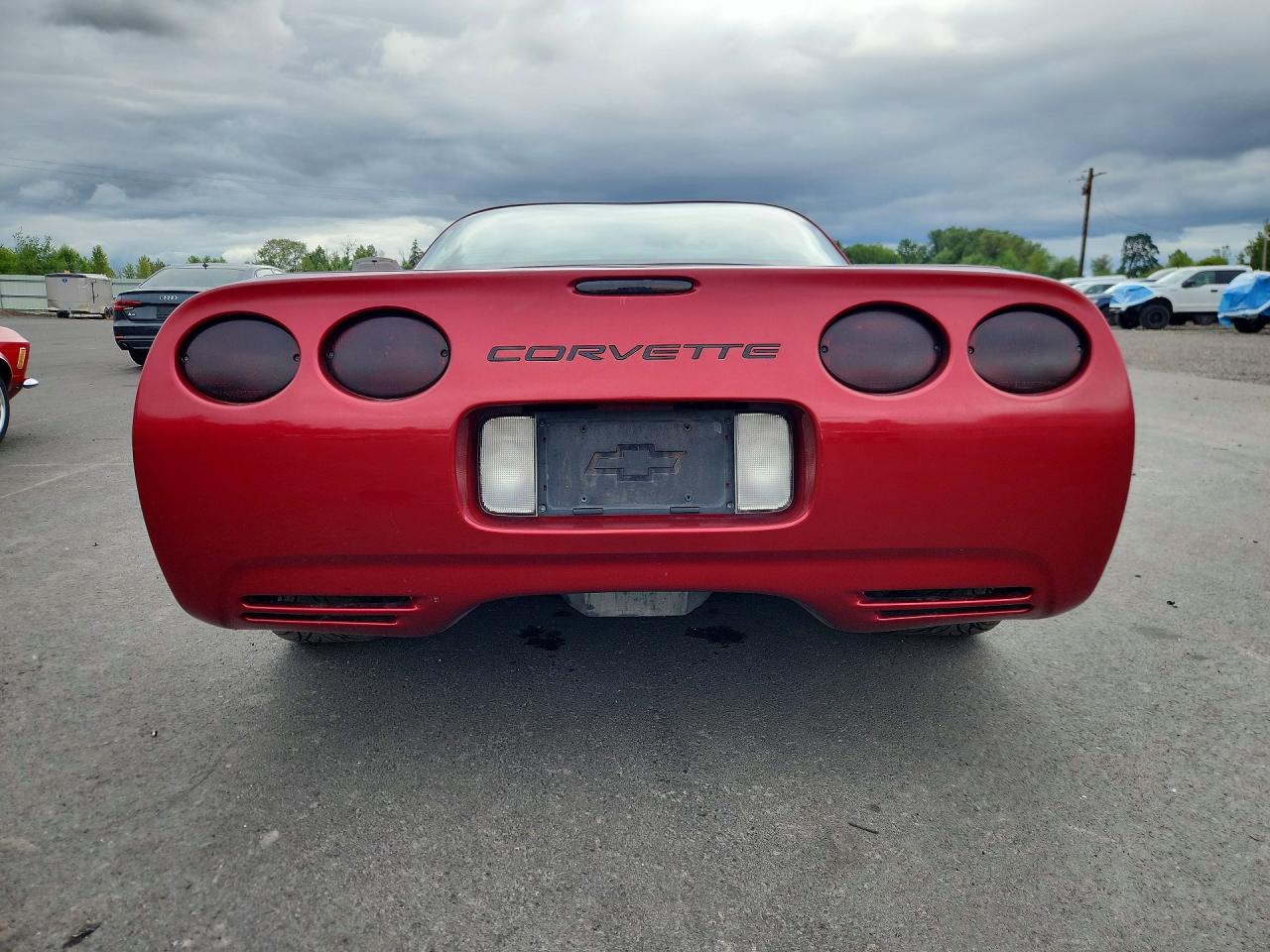 2001 Chevrolet Corvette Красный vin: 1G1YY22GX15118782