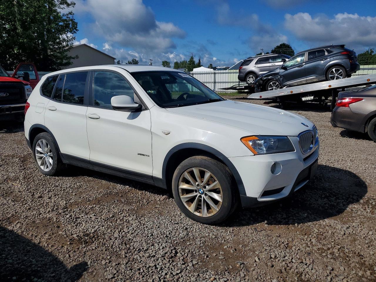 2013 Bmw X3 Xdrive28i White vin: 5UXWX9C56D0A25297
