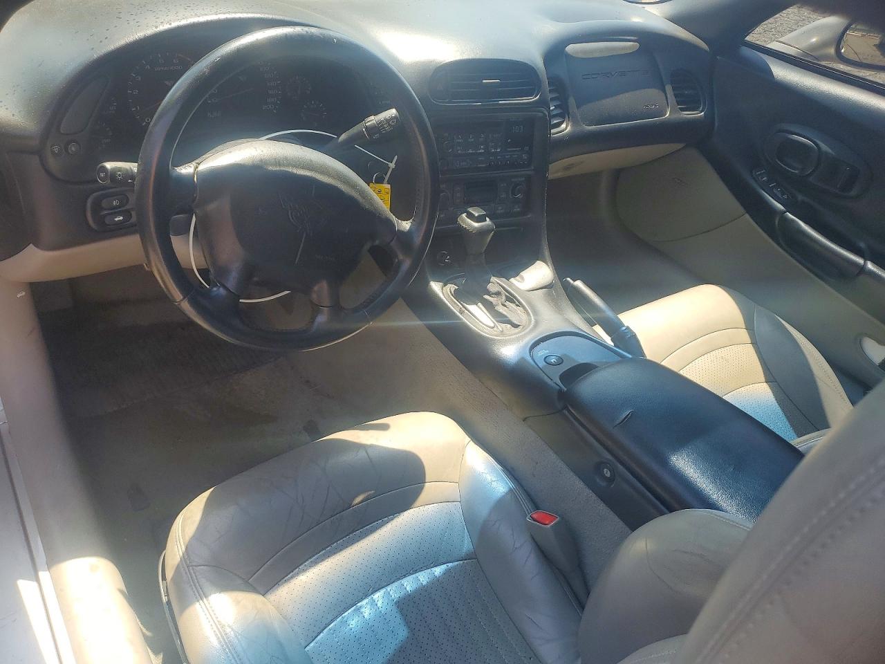 1998 Chevrolet Corvette Gold vin: 1G1YY22G9W5122801
