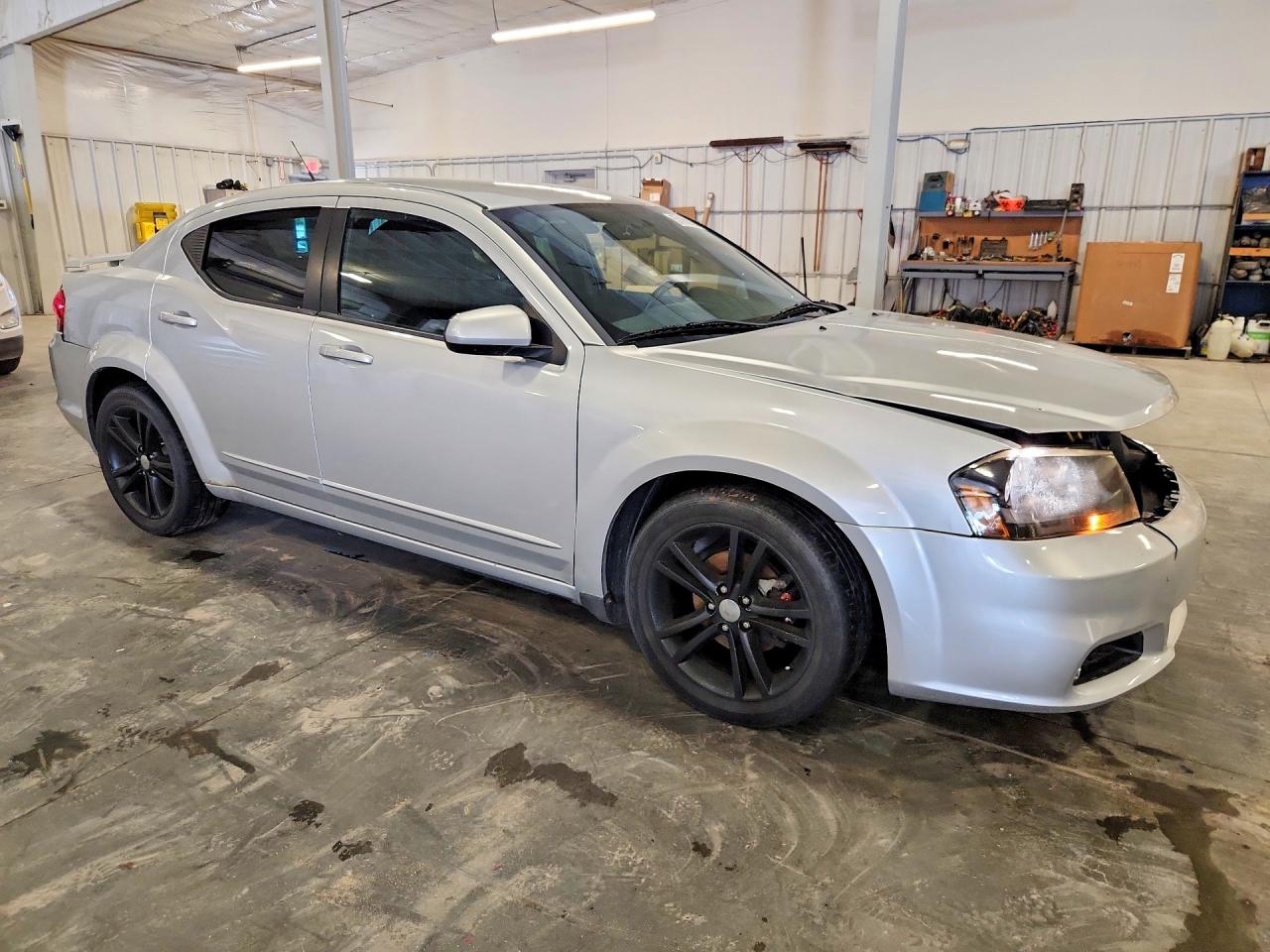 2011 Dodge Avenger Mainstreet Silver vin: 1B3BD1FG1BN509531