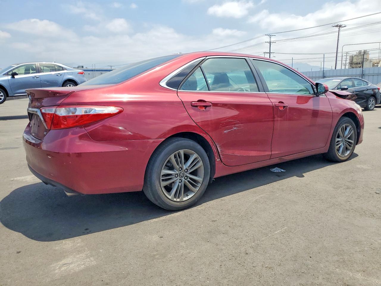 2017 Toyota Camry Se Red vin: 4T1BF1FKXHU703868