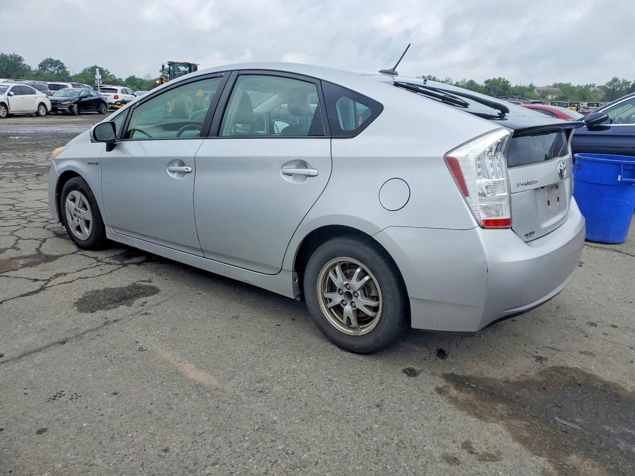 2010 Toyota Prius Iv Silver vin: JTDKN3DUXA0022324
