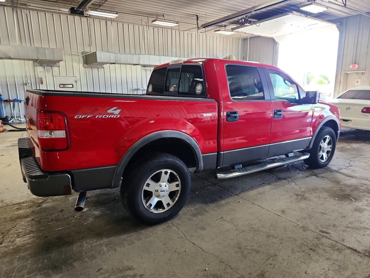 2005 Ford F150 Supercrew Red vin: 1FTPW14525KE58983