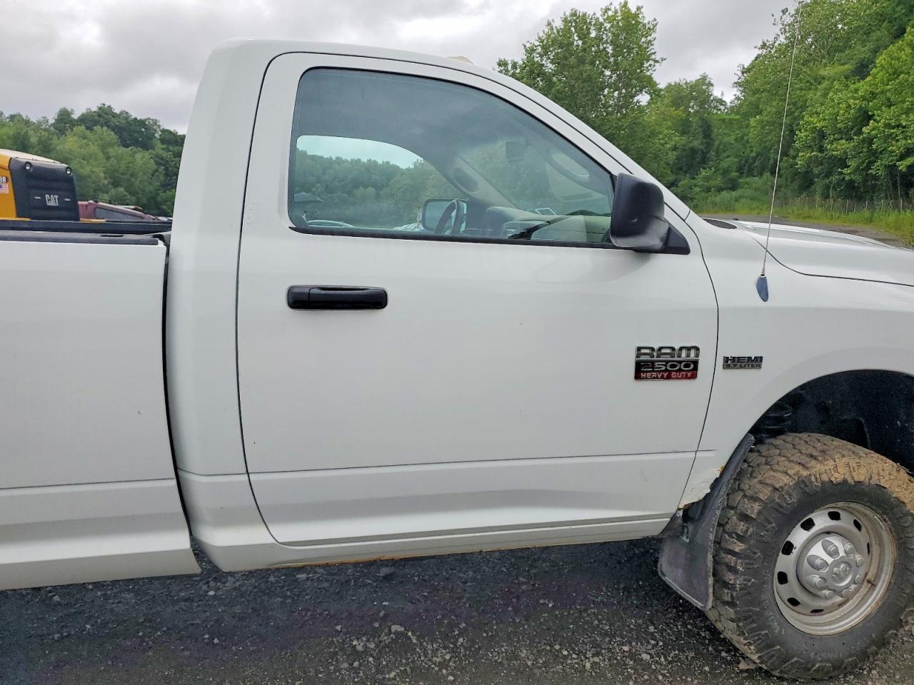 2012 Dodge Ram 2500 St White vin: 3C6LD5AT7CG281177
