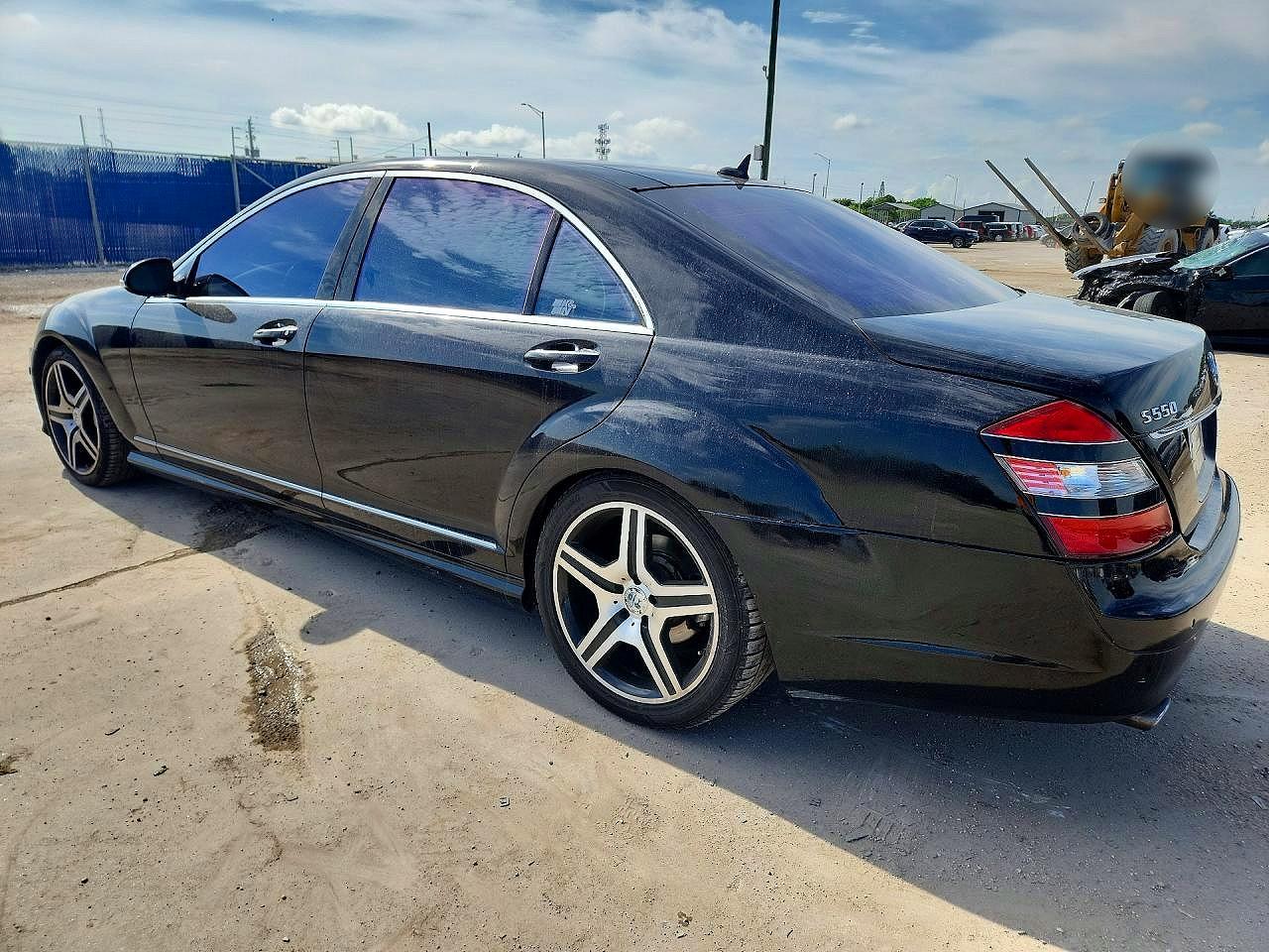2007 Mercedes-benz S 550 Black vin: WDDNG71X37A139586