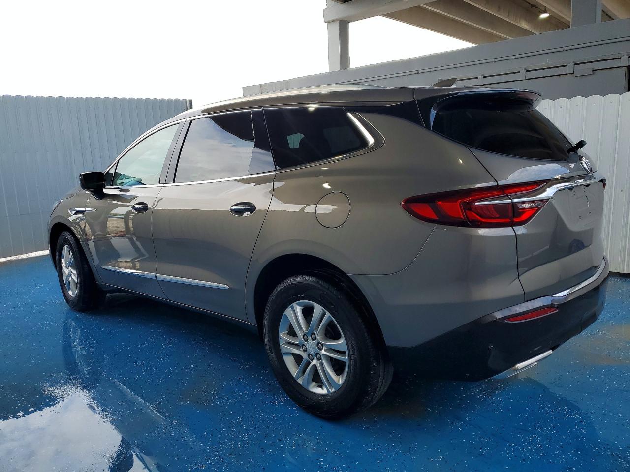 2018 Buick Enclave Essence Серый vin: 5GAERBKWXJJ202155