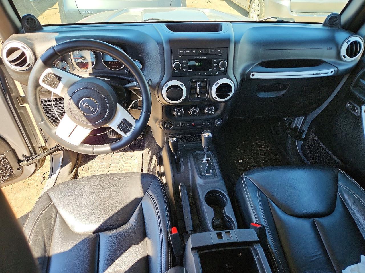 2014 Jeep Wrangler Unlimited Sahara Серебряный vin: 1C4HJWEG3EL170786