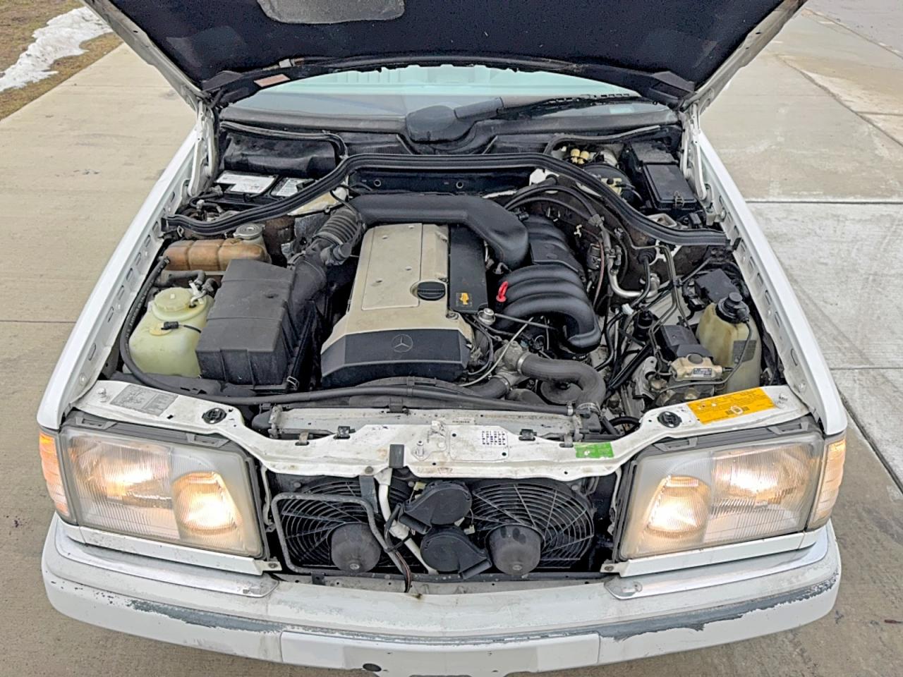 1995 Mercedes-benz E 320 White vin: WDBEA92E2SF296279