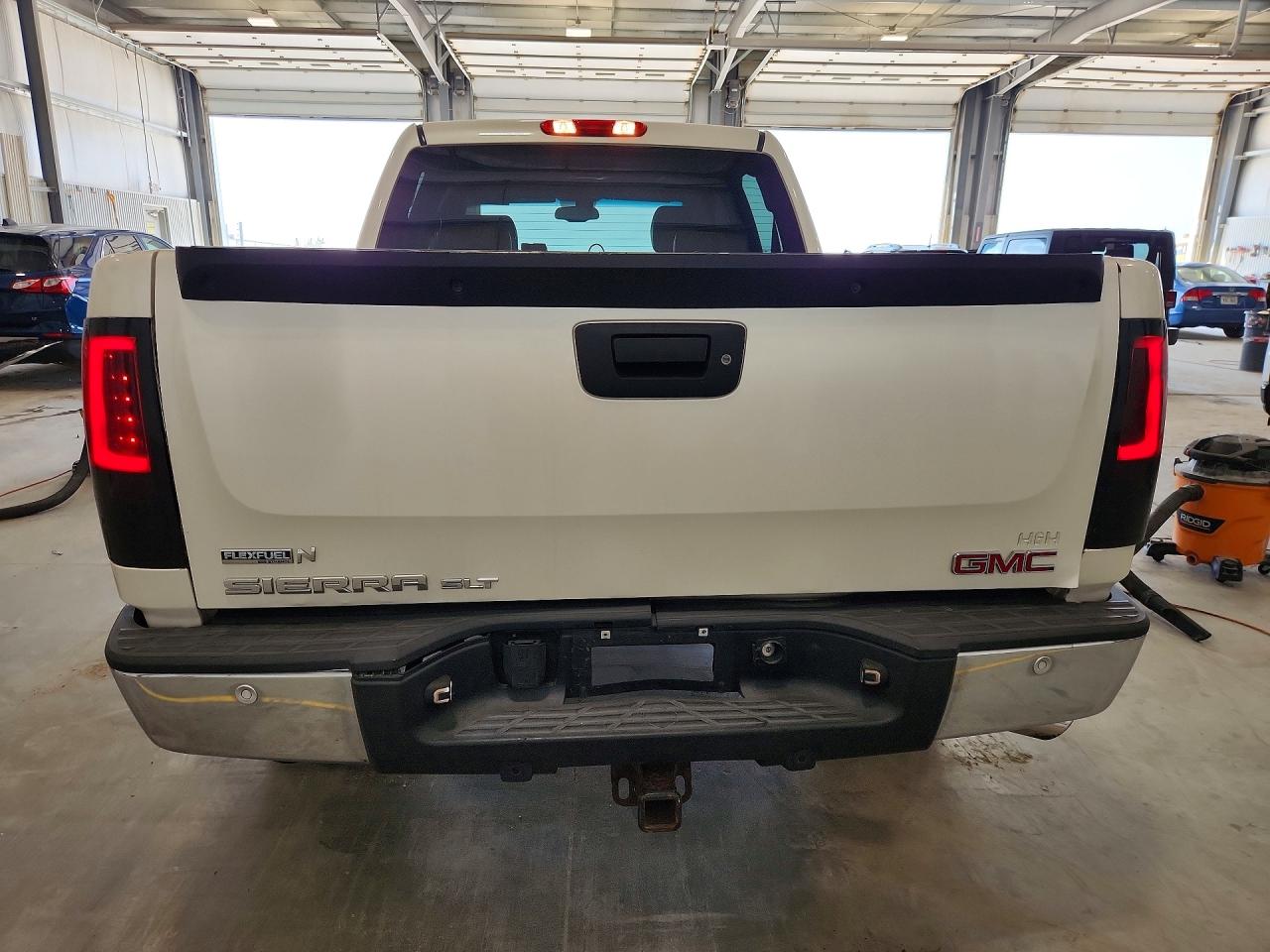 2009 Gmc Sierra K1500 Slt White vin: 3GTEK33329G165726