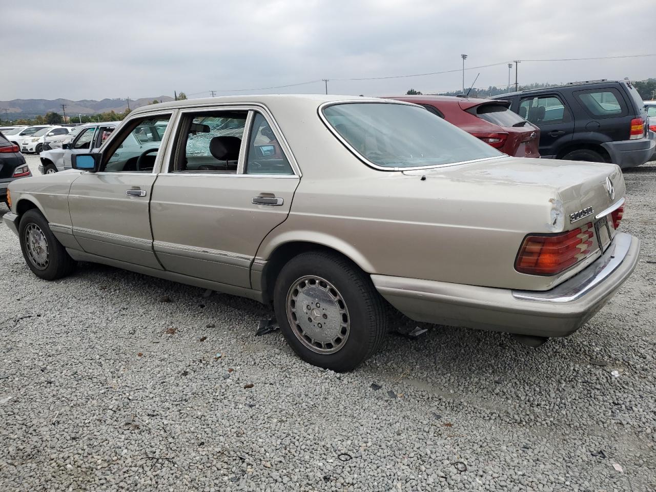 1986 Mercedes-benz 300 Sdl Beige vin: WDBCB25D6GA243829