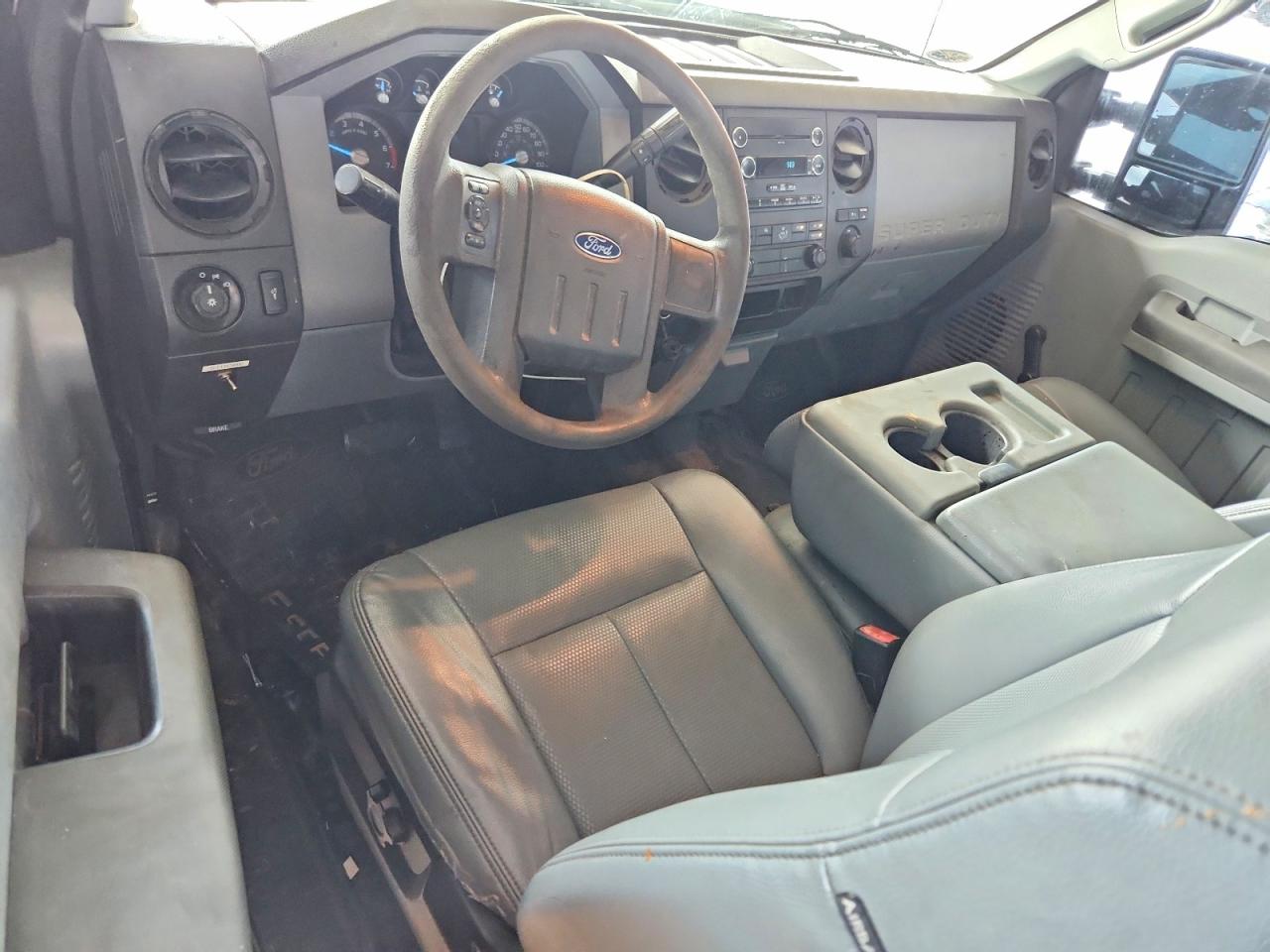2014 Ford F250 Super Duty White vin: 1FT7X2A62EEB24886