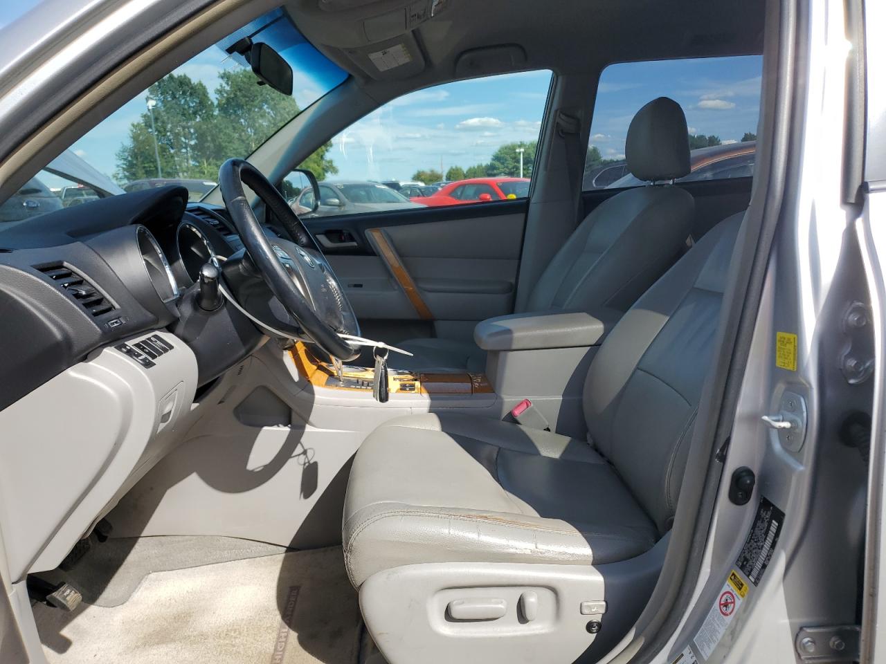 2010 Toyota Highlander Hybrid Серебряный vin: JTEBW3EH9A2046130