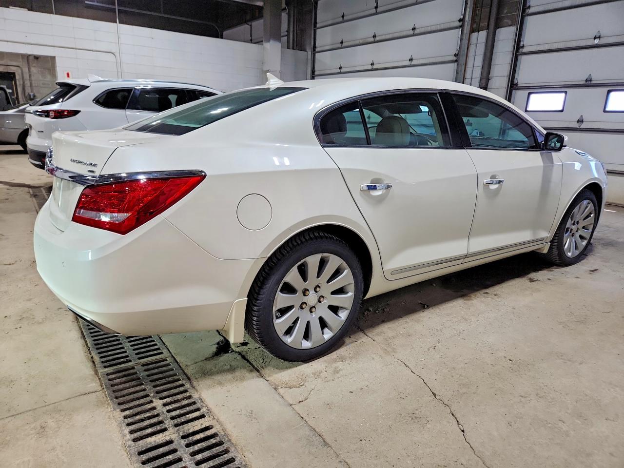 2014 Buick Lacrosse Premium White vin: 1G4GE5G37EF248601