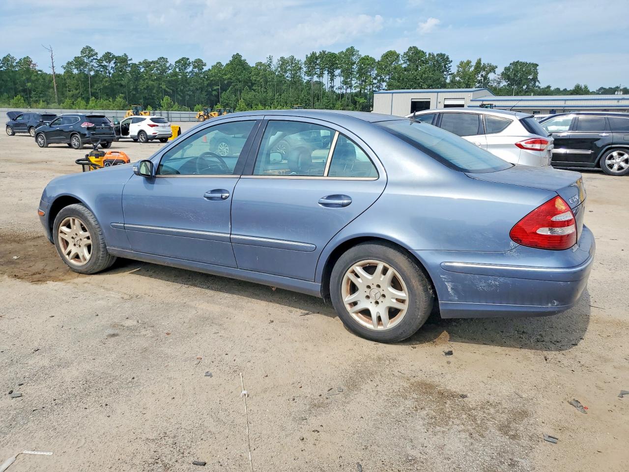 2003 Mercedes-benz E 320 Blue vin: WDBUF65J73A203307