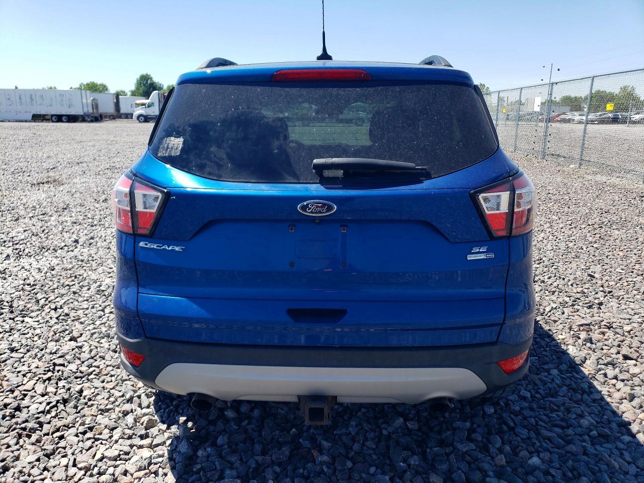2018 Ford Escape Se Blue vin: 1FMCU9GD7JUC00586