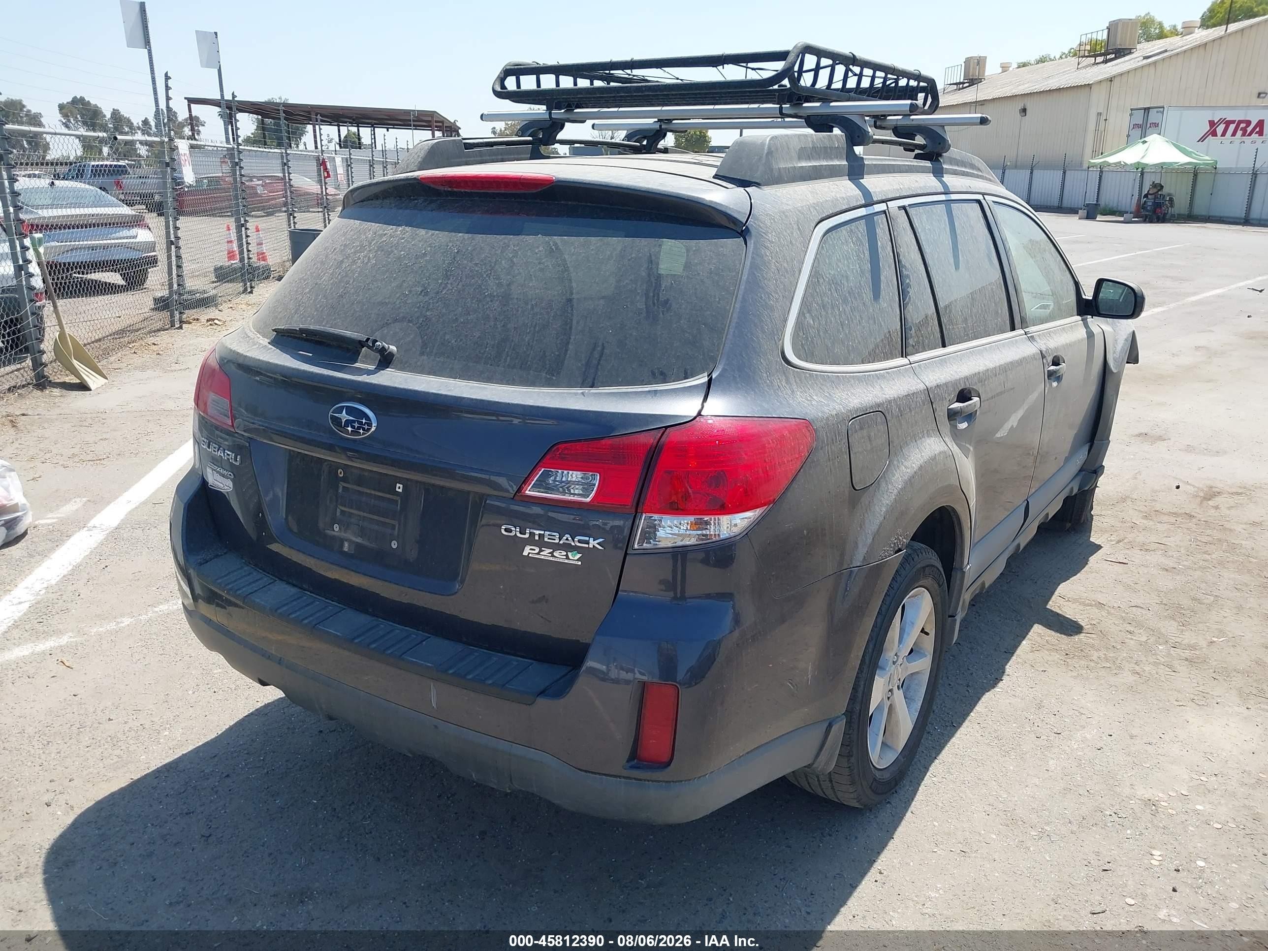 2011 Subaru Outback   Gray vin: 454BRBCC3B3324931