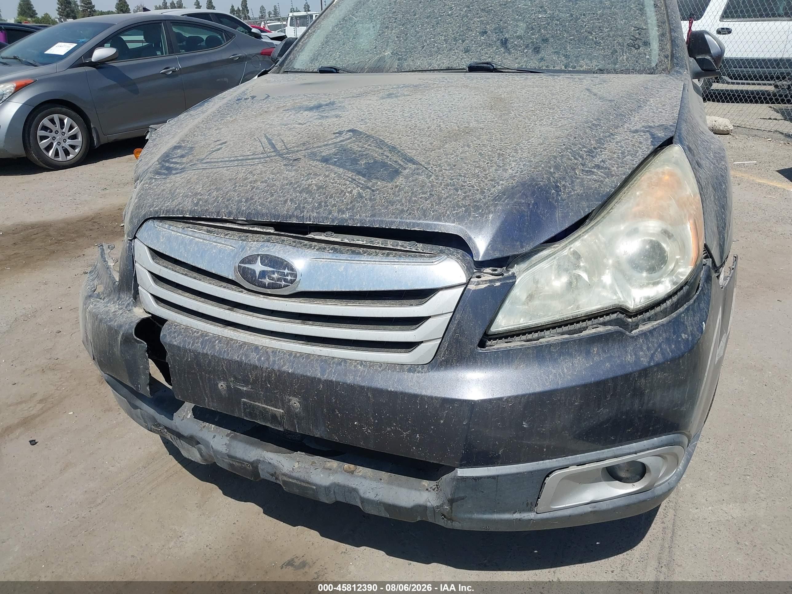 2011 Subaru Outback   Gray vin: 454BRBCC3B3324931