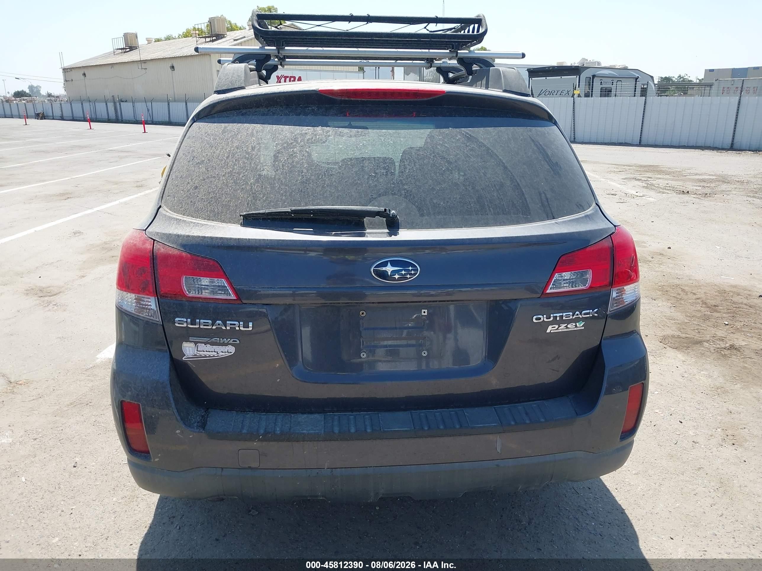 2011 Subaru Outback   Gray vin: 454BRBCC3B3324931