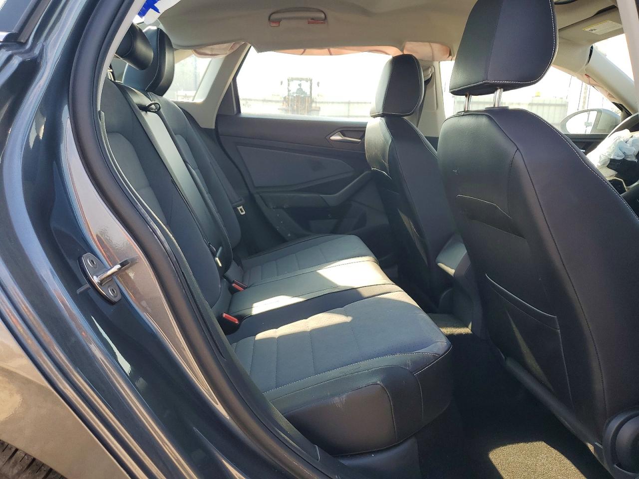 2026 Volkswagen Jetta Se Gray vin: 3VW7W7BU8TM013325