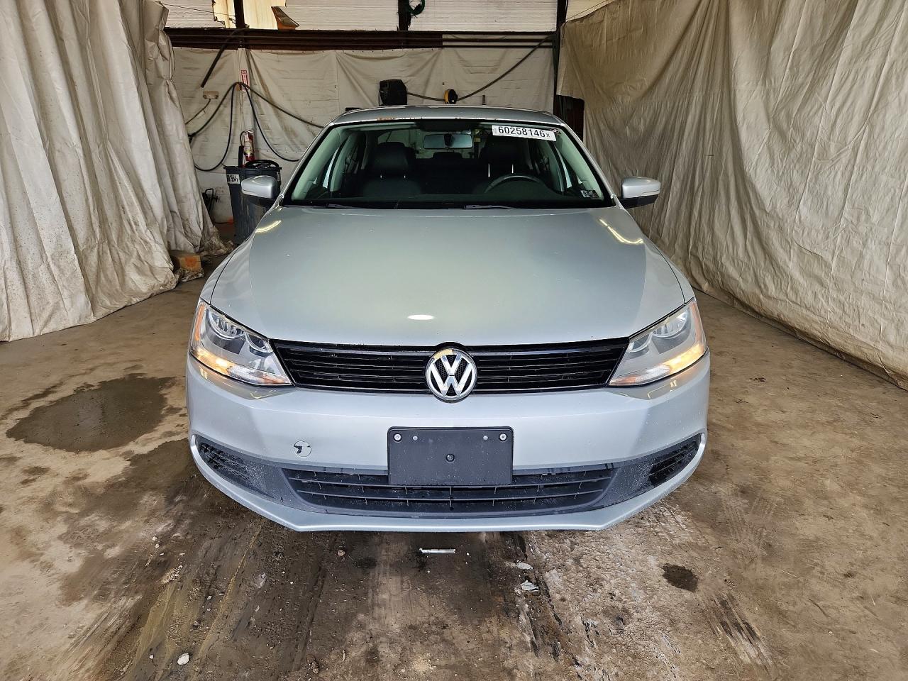 2012 Volkswagen Jetta Tdi Silver vin: 3VWLL7AJ4CM323146