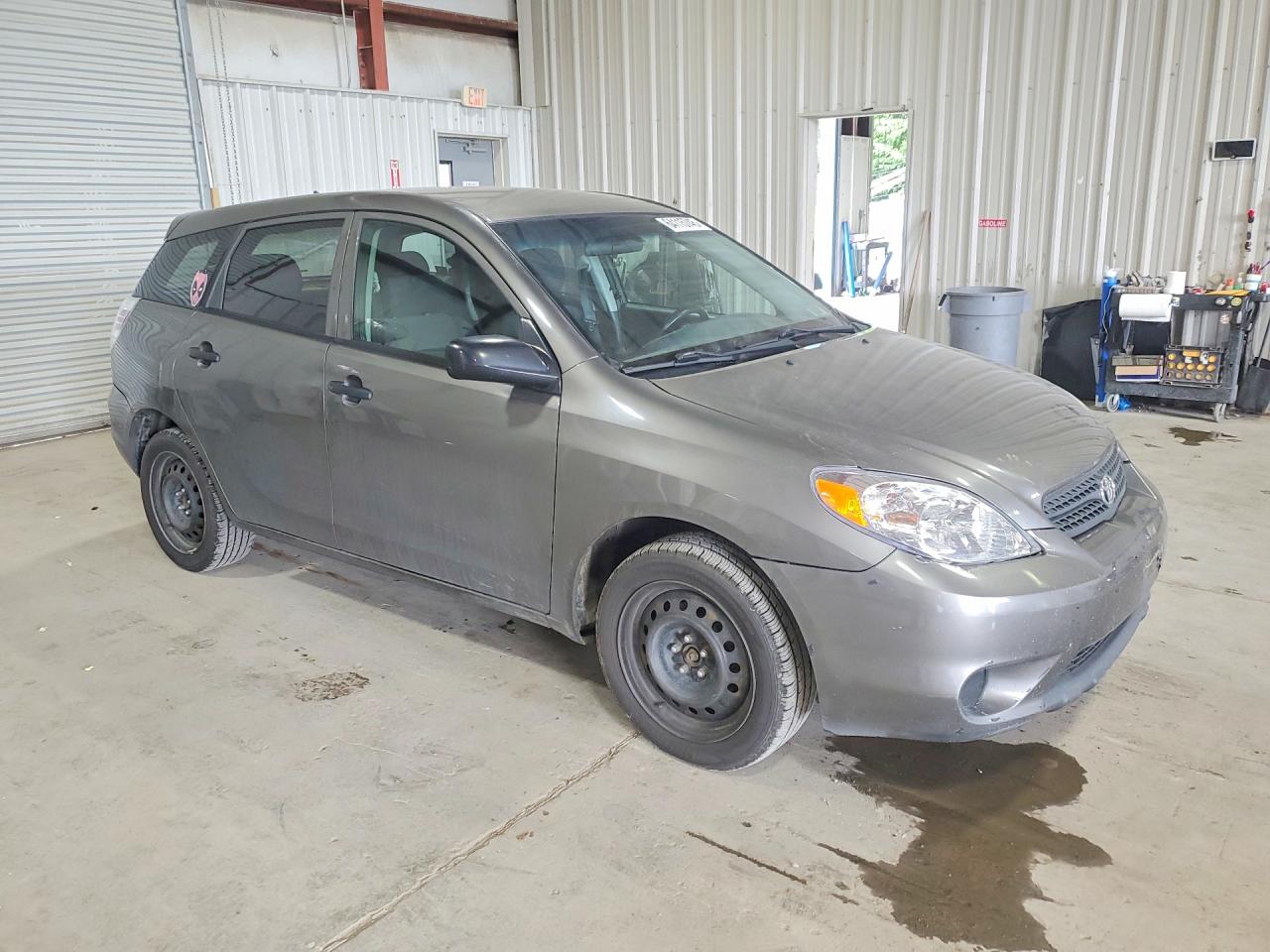 2005 Toyota Matrix Base Charcoal vin: 2T1KR32E75C386230