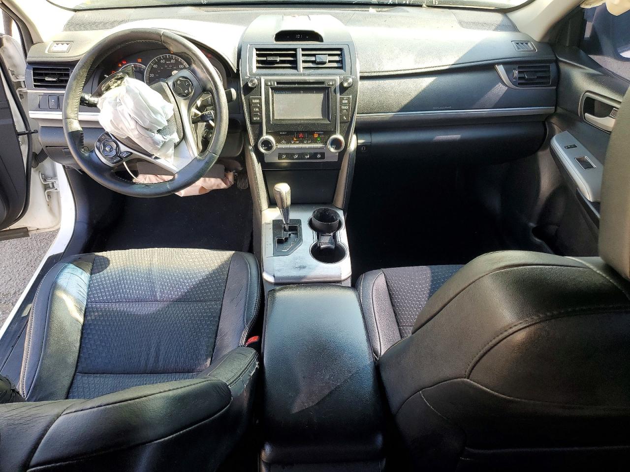 2014 Toyota Camry Se White vin: 4T1BF1FK1EU777305