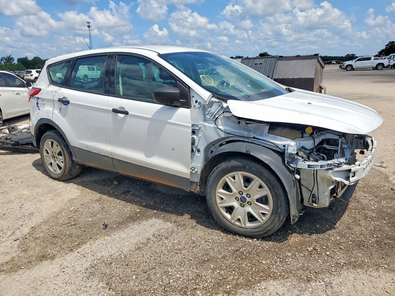 2014 Ford Escape S Белый vin: 1FMCU0F78EUB48592