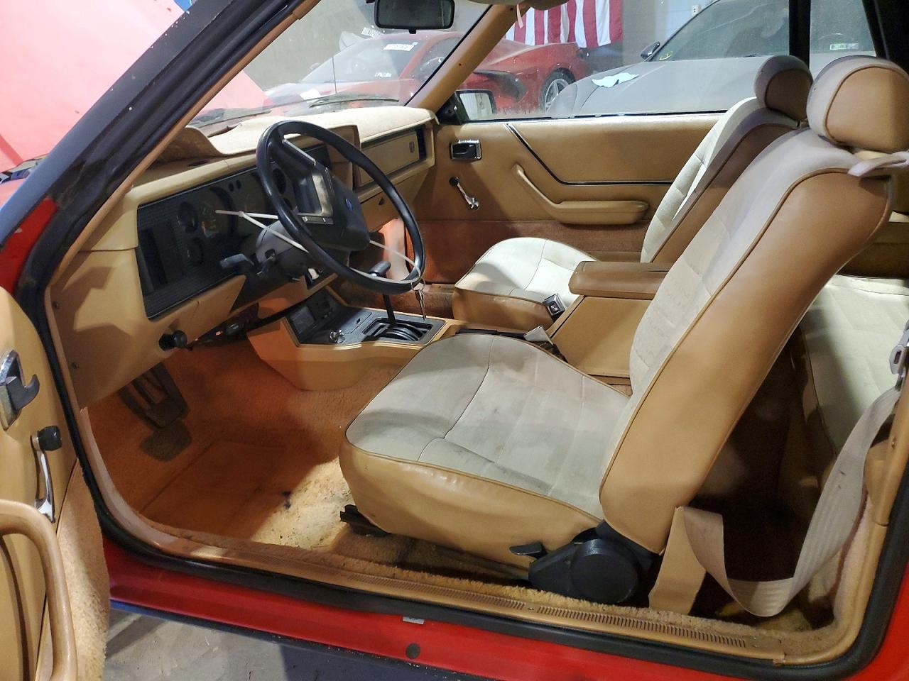1984 Ford Mustang Glx Красный vin: 1FABP2735EF117972