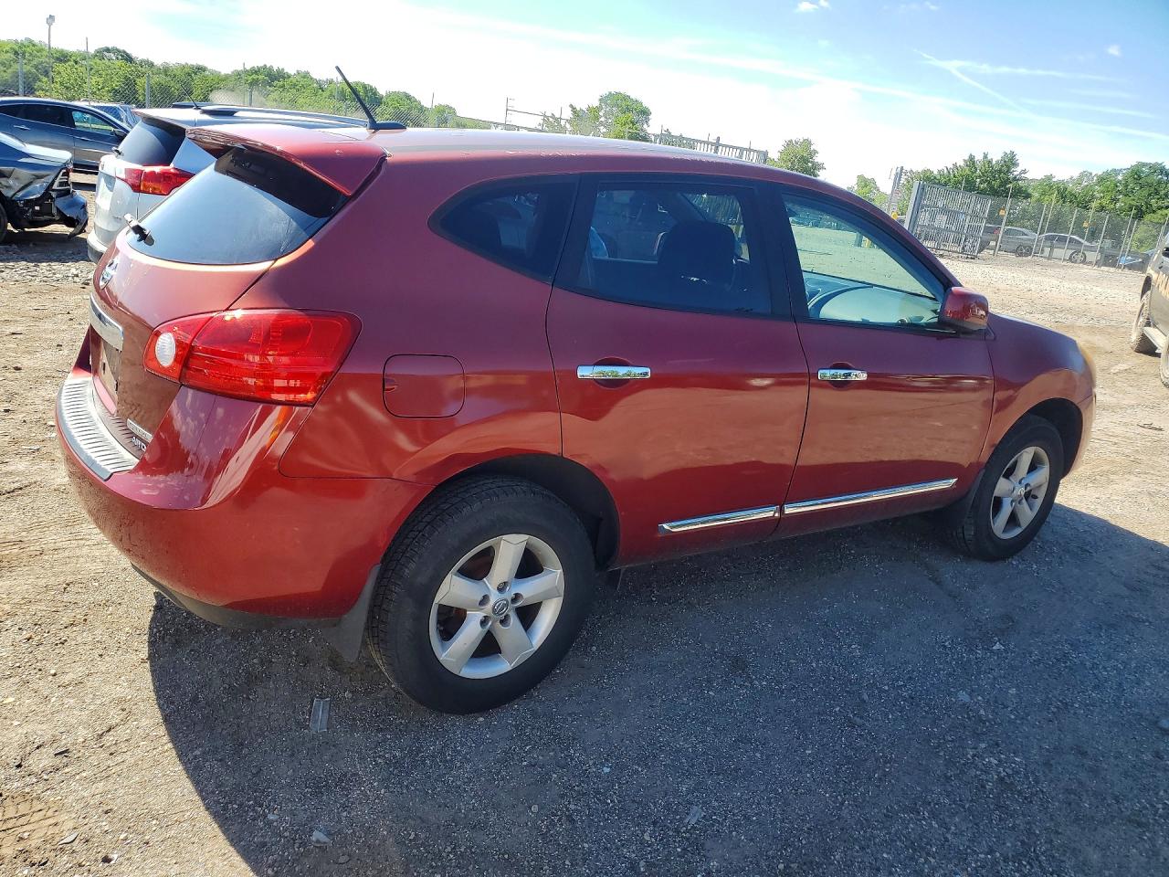 2013 Nissan Rogue S Красный vin: JN8AS5MV5DW645705