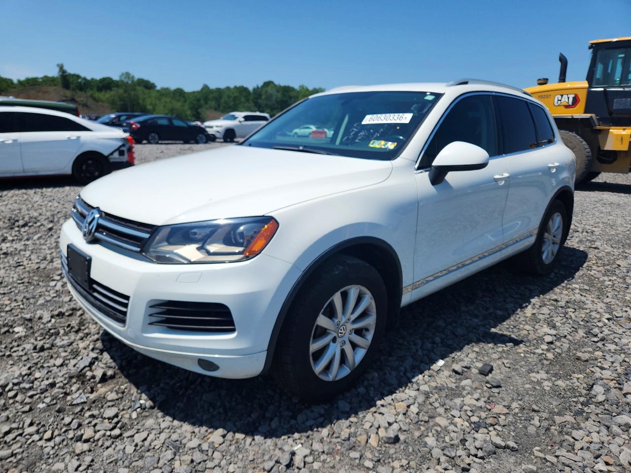 2012 Volkswagen Touareg V6 White vin: WVGEF9BP8CD010707