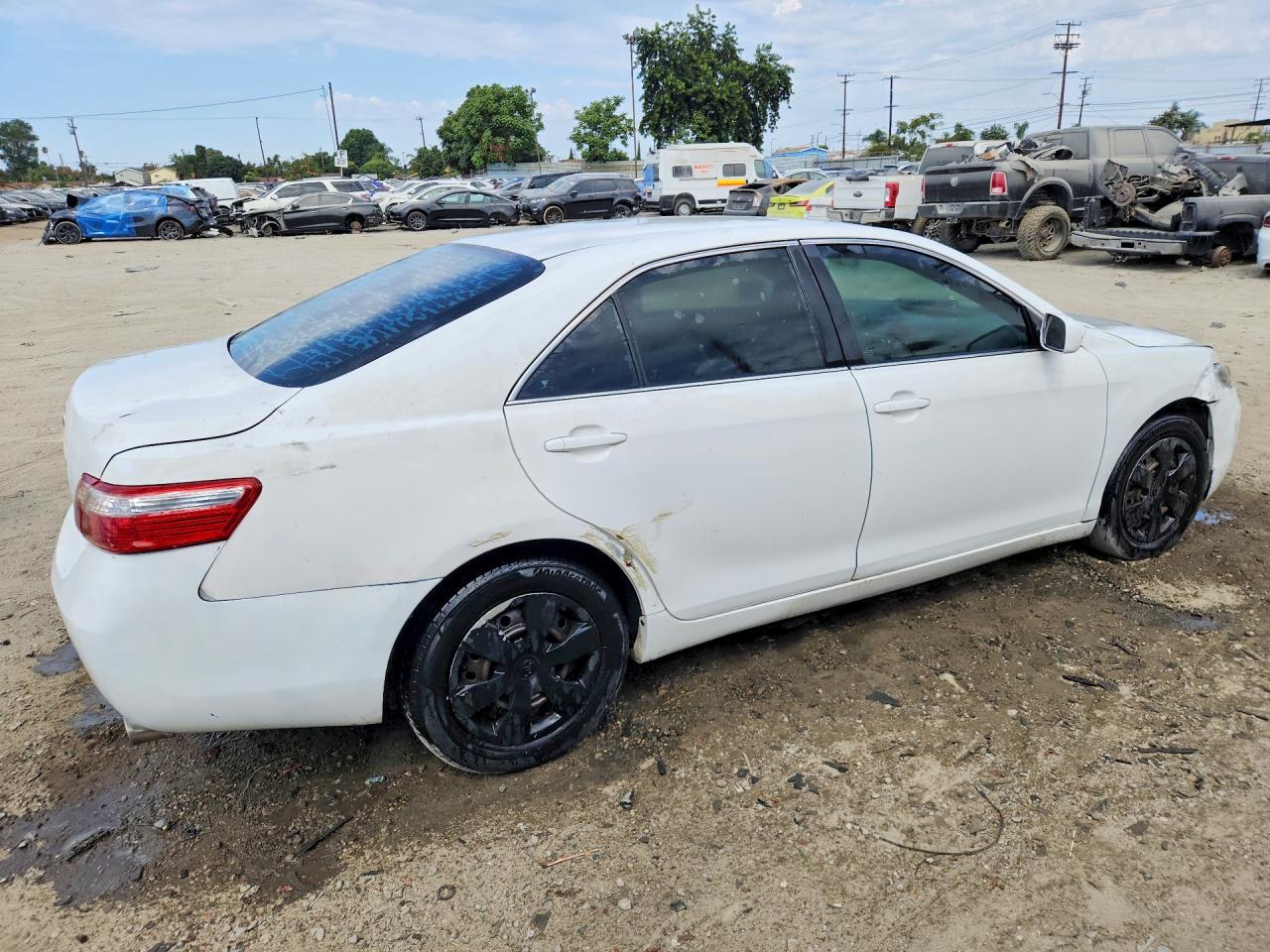 2009 Toyota Camry Le Белый vin: 4T4BE46K99R088497