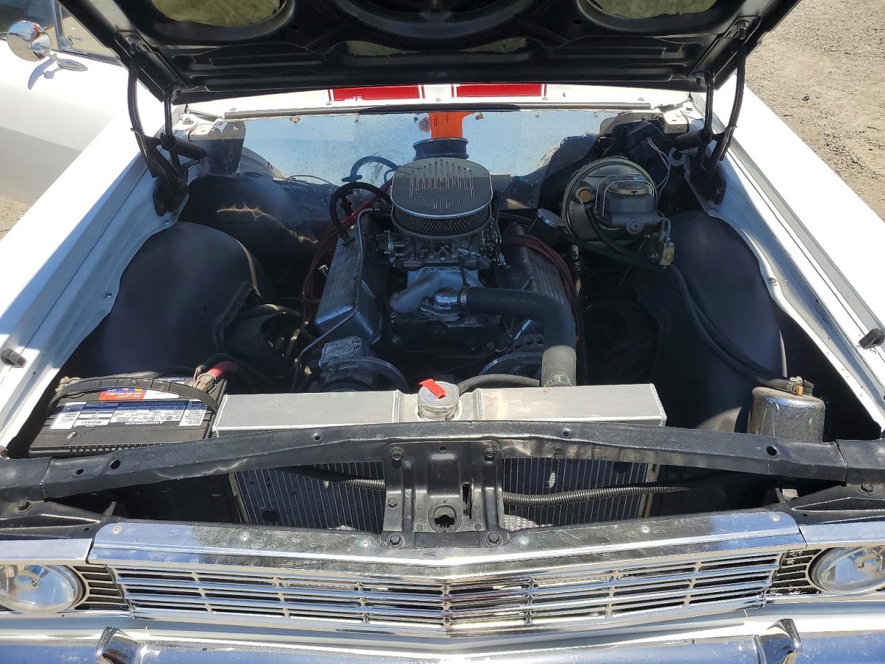 1964 Chevrolet Uk White vin: 45680L137914