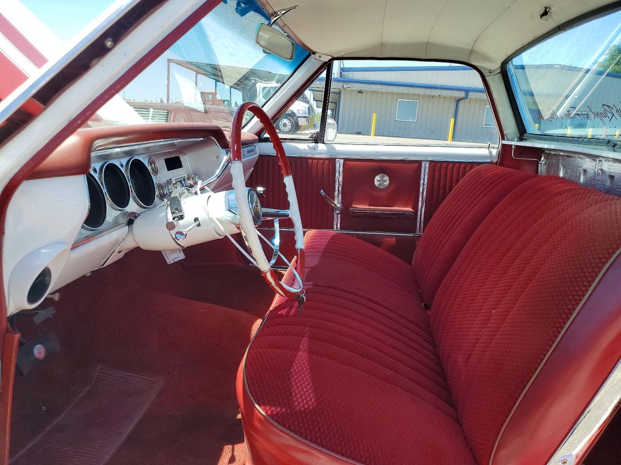 1964 Chevrolet Uk White vin: 45680L137914