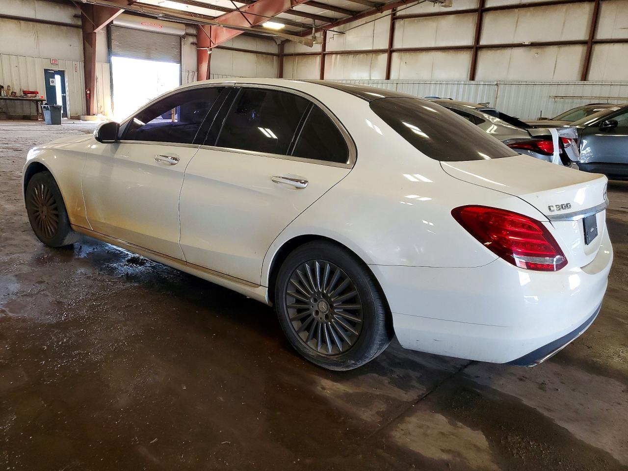2015 Mercedes-benz C 300 4matic White vin: 55SWF4KB9FU009237