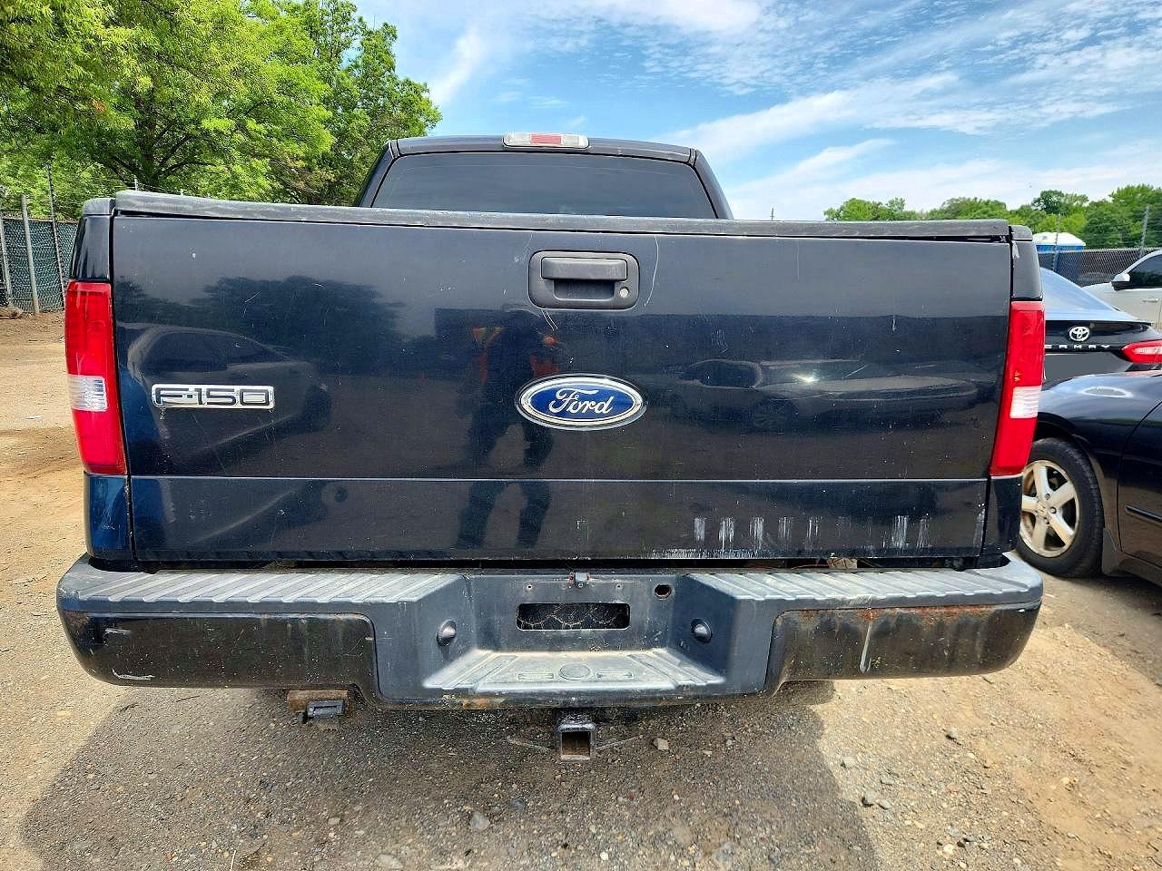 2004 Ford F150 Black vin: 1FTRX14W74FA08932