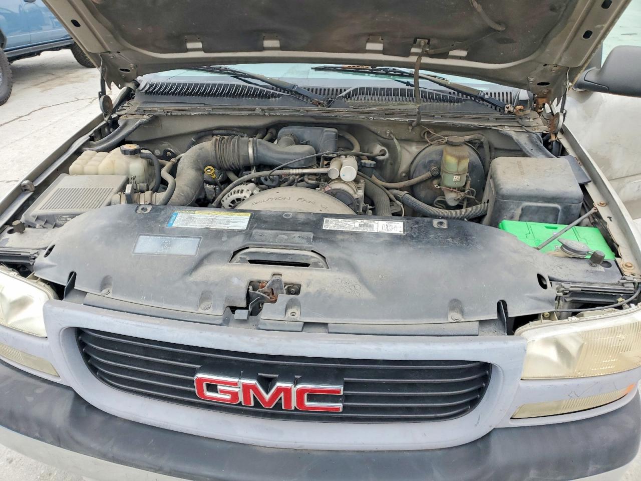 2000 Gmc New Sierra C1500 Two Tone vin: 1GTEC14W8YZ293915