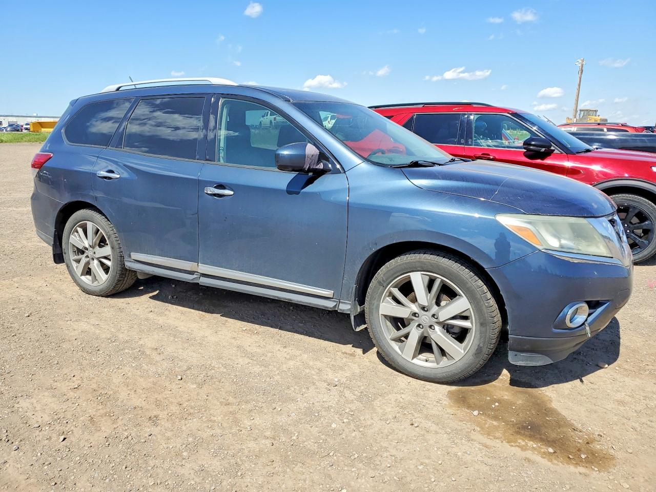 2014 Nissan Pathfinder S Blue vin: 5N1AR2MM5EC648521
