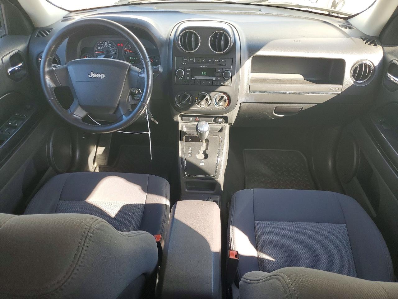 2009 Jeep Patriot Sport White vin: 1J4FT28B49D154214