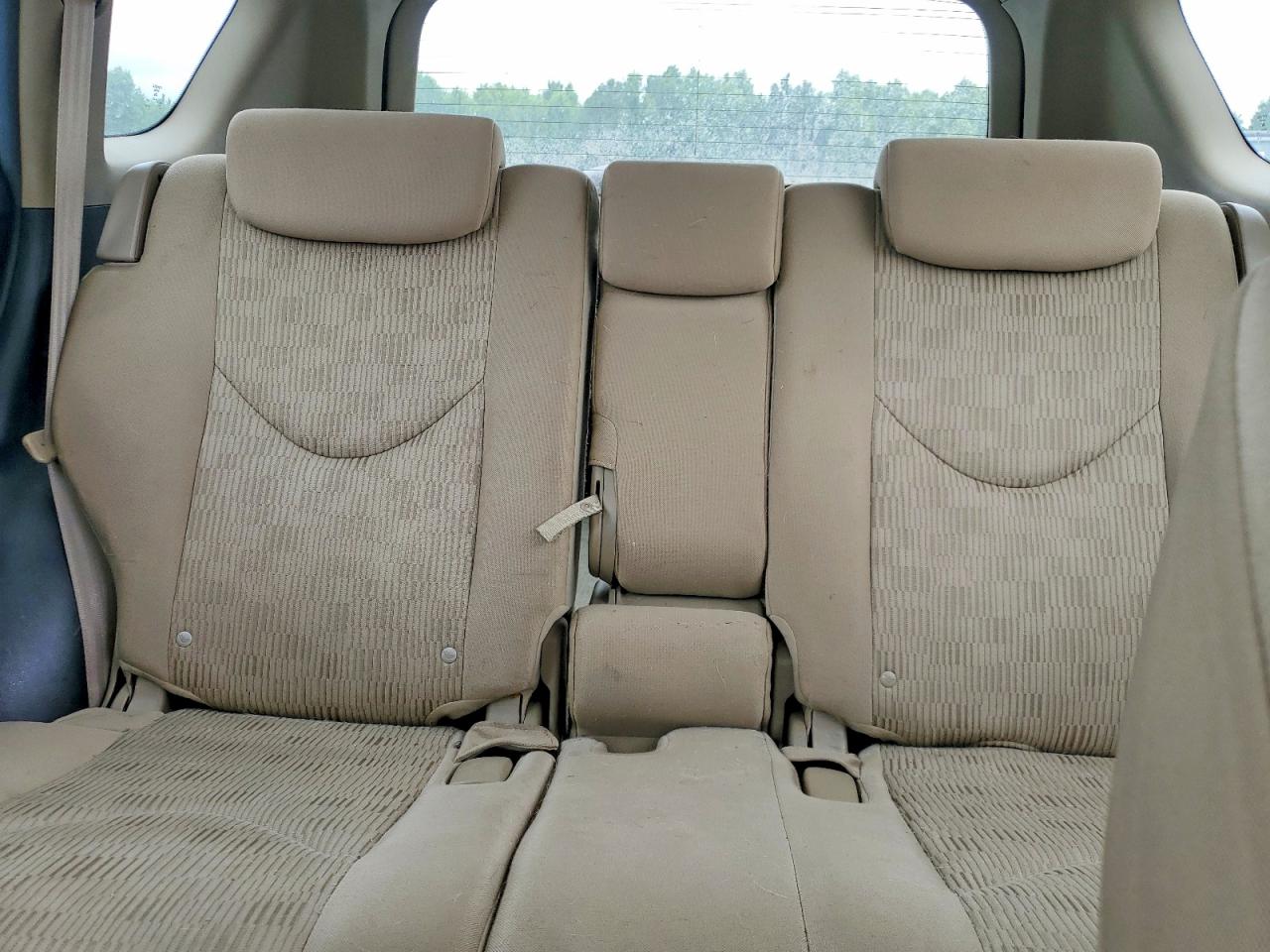 2011 Toyota Rav4 Base Gold vin: 2T3BF4DV0BW128757