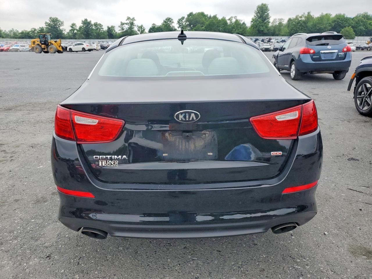 2015 Kia Optima Lx Черный vin: 5XXGM4A77FG482110