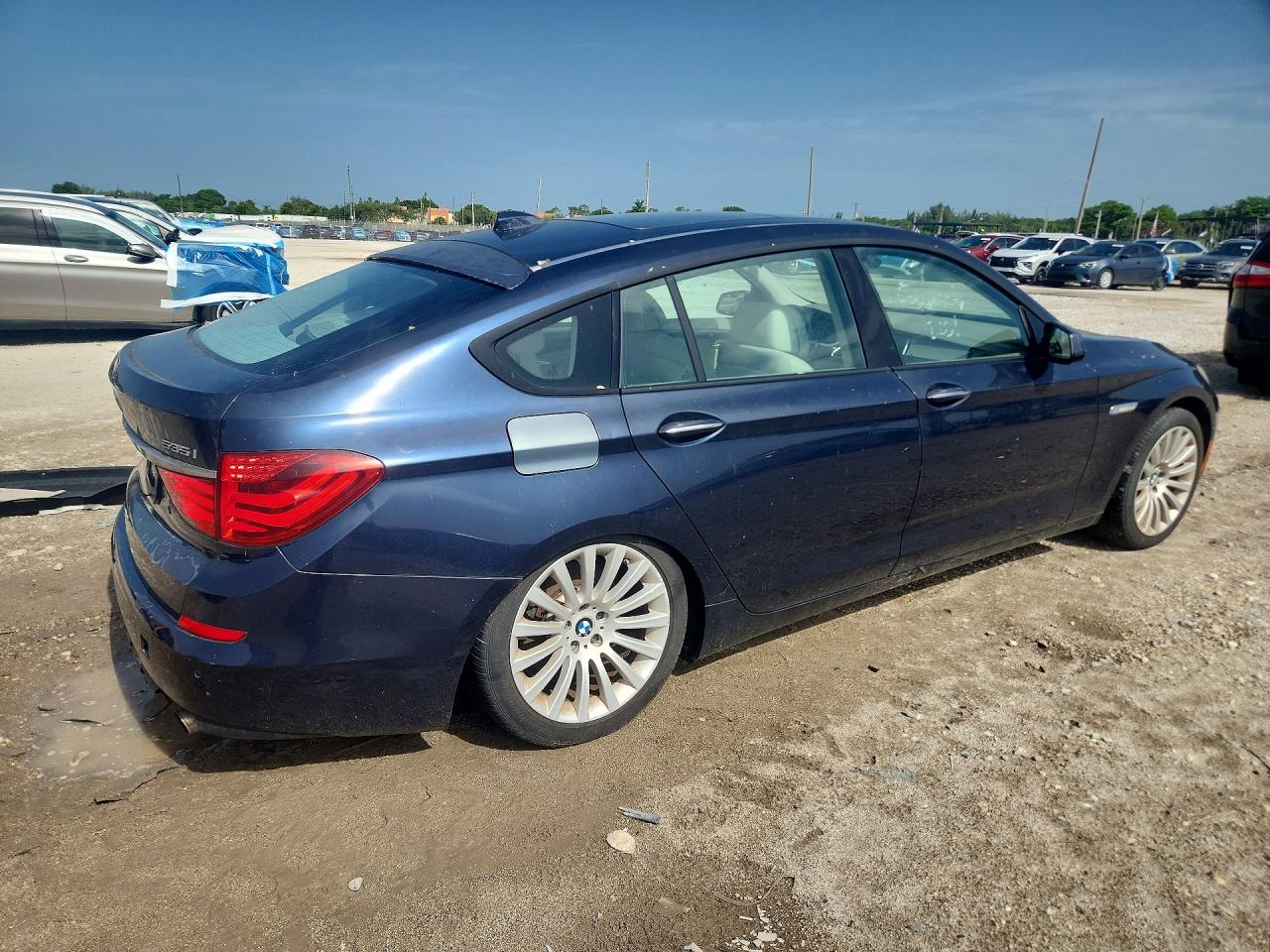 2011 Bmw 535 Gt Blue vin: WBASN2C57BC201471