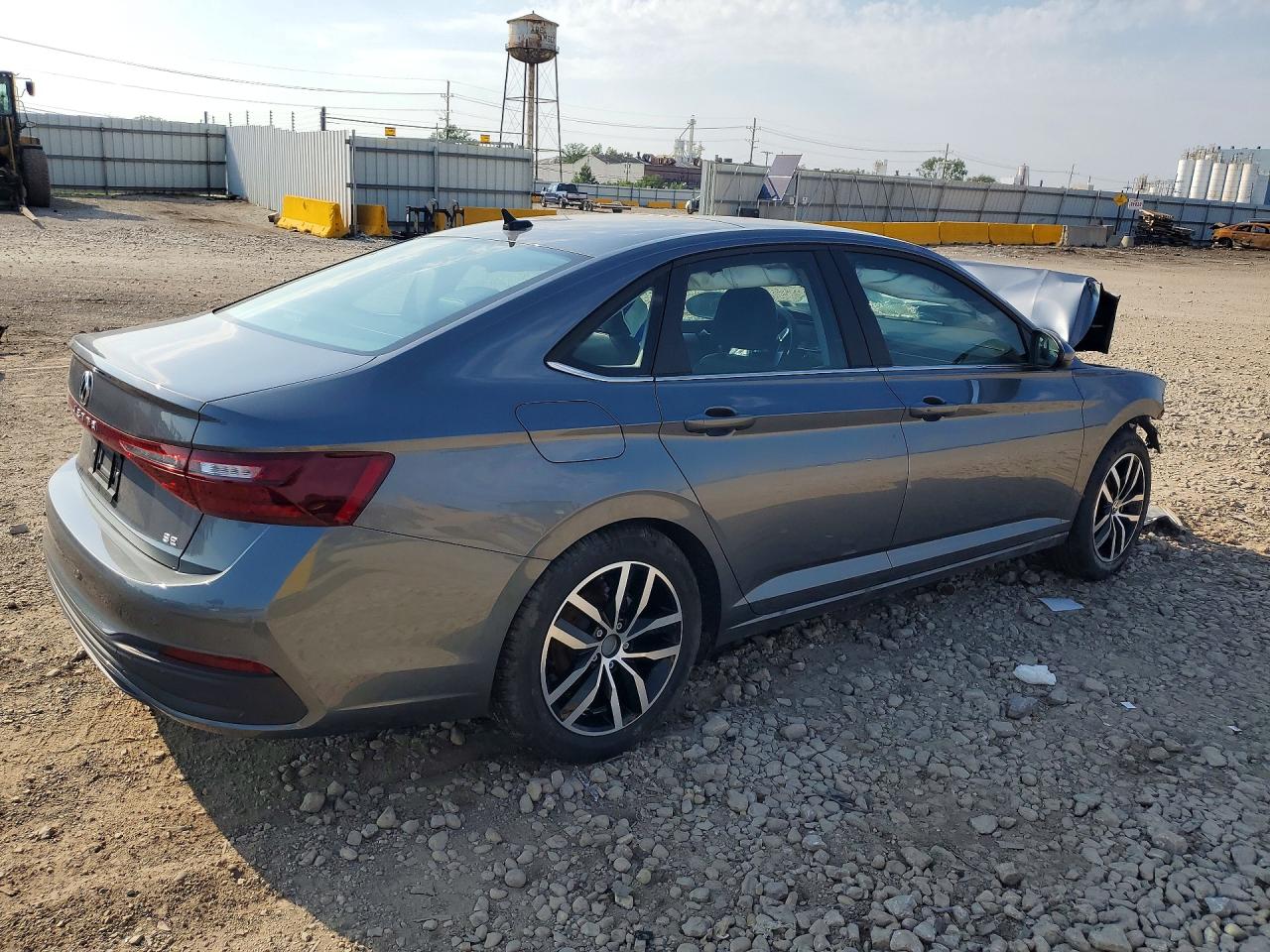 2026 Volkswagen Jetta Se Gray vin: 3VW7W7BU8TM013325
